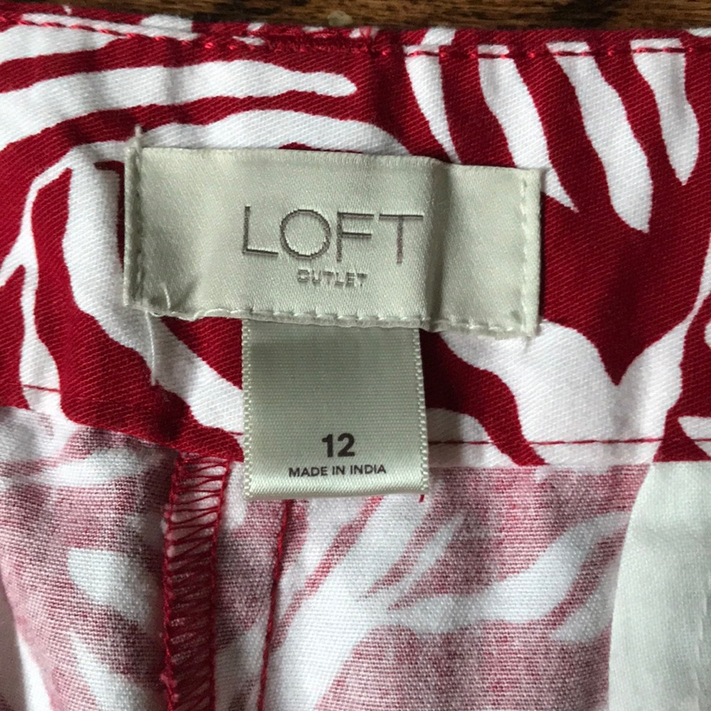 Patterned LOFT shorts - Picture 4 of 5
